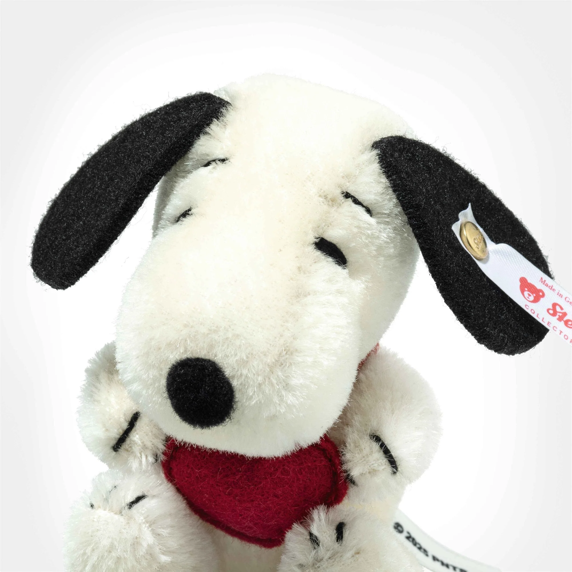 Miniature Snoopy With Heart - Image 4