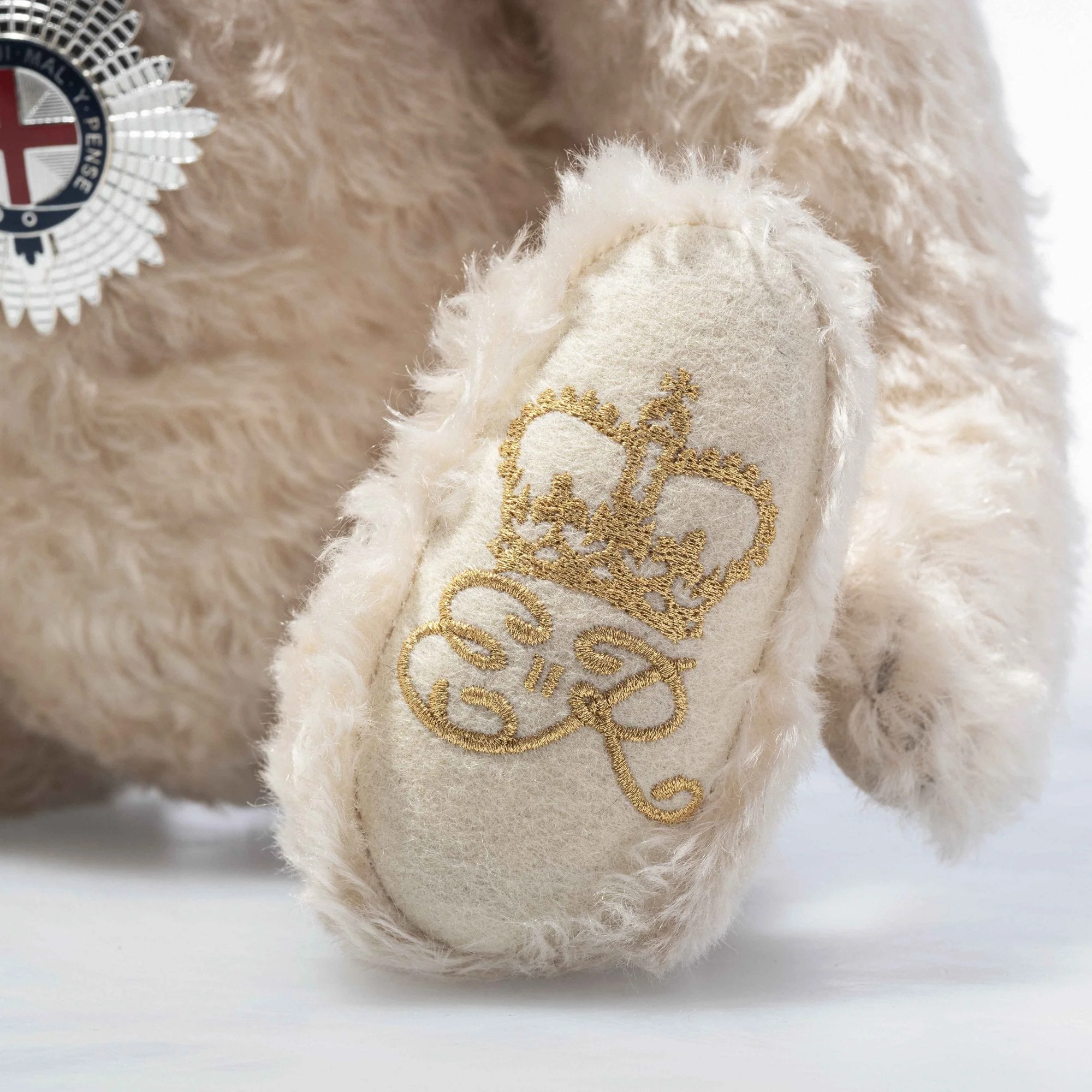 Queen Elizabeth II Memorial Bear - Image 4