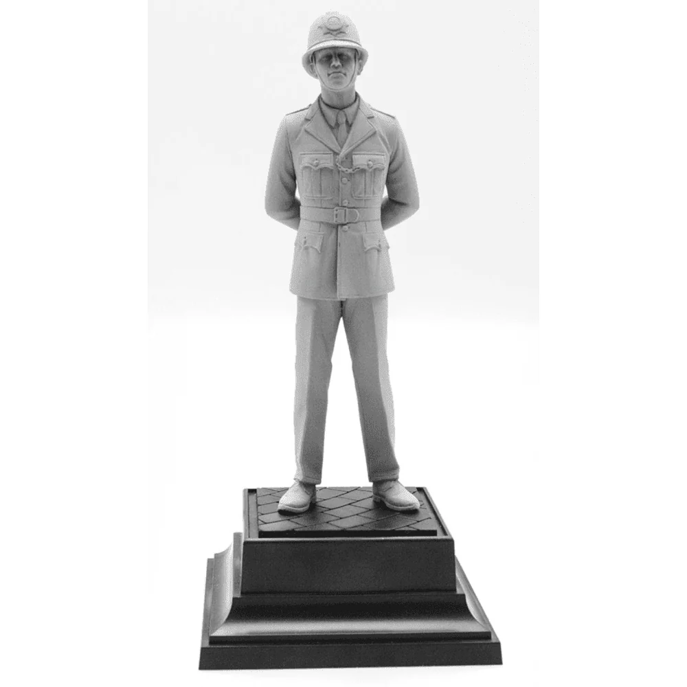British Policeman 1:16 Figure - Image 2