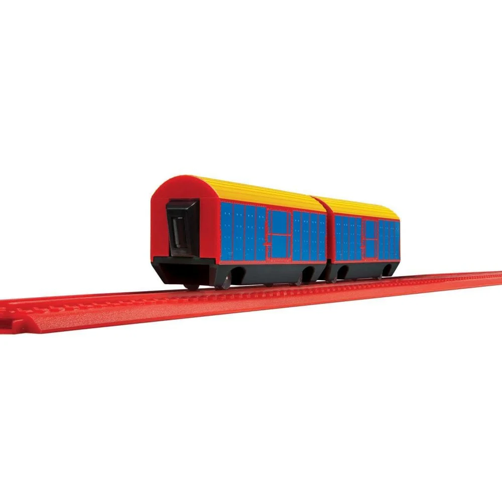 Playtrains - Express Goods 2 x Closed Wagon Pack - Image 2